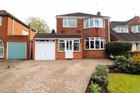 View Full Details for Woodside Close, Walsall
