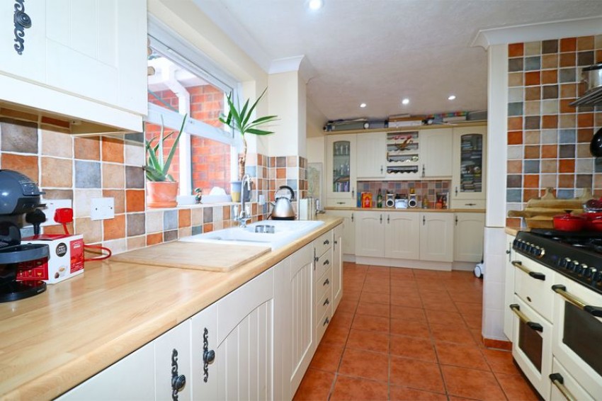 Images for Whitebeam Close, Clayhanger