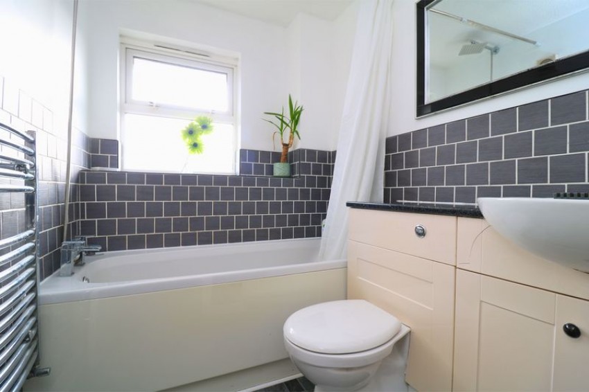 Images for Whitebeam Close, Clayhanger