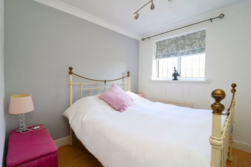 Images for Fenbourne Close, Shelfield